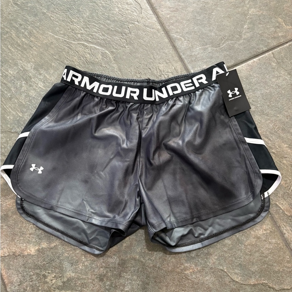 Under Armour Loose Women's Black Gray And White Athletic Shorts M NWT